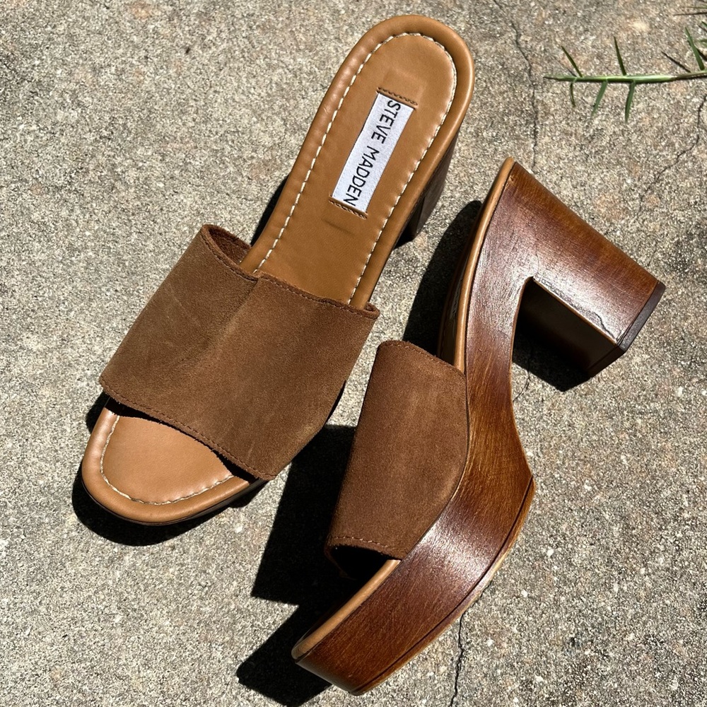 Steve Madden Suede Sandal